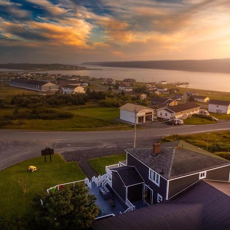 Trepassey Edge Of The Avalon Inn מראה חיצוני תמונה