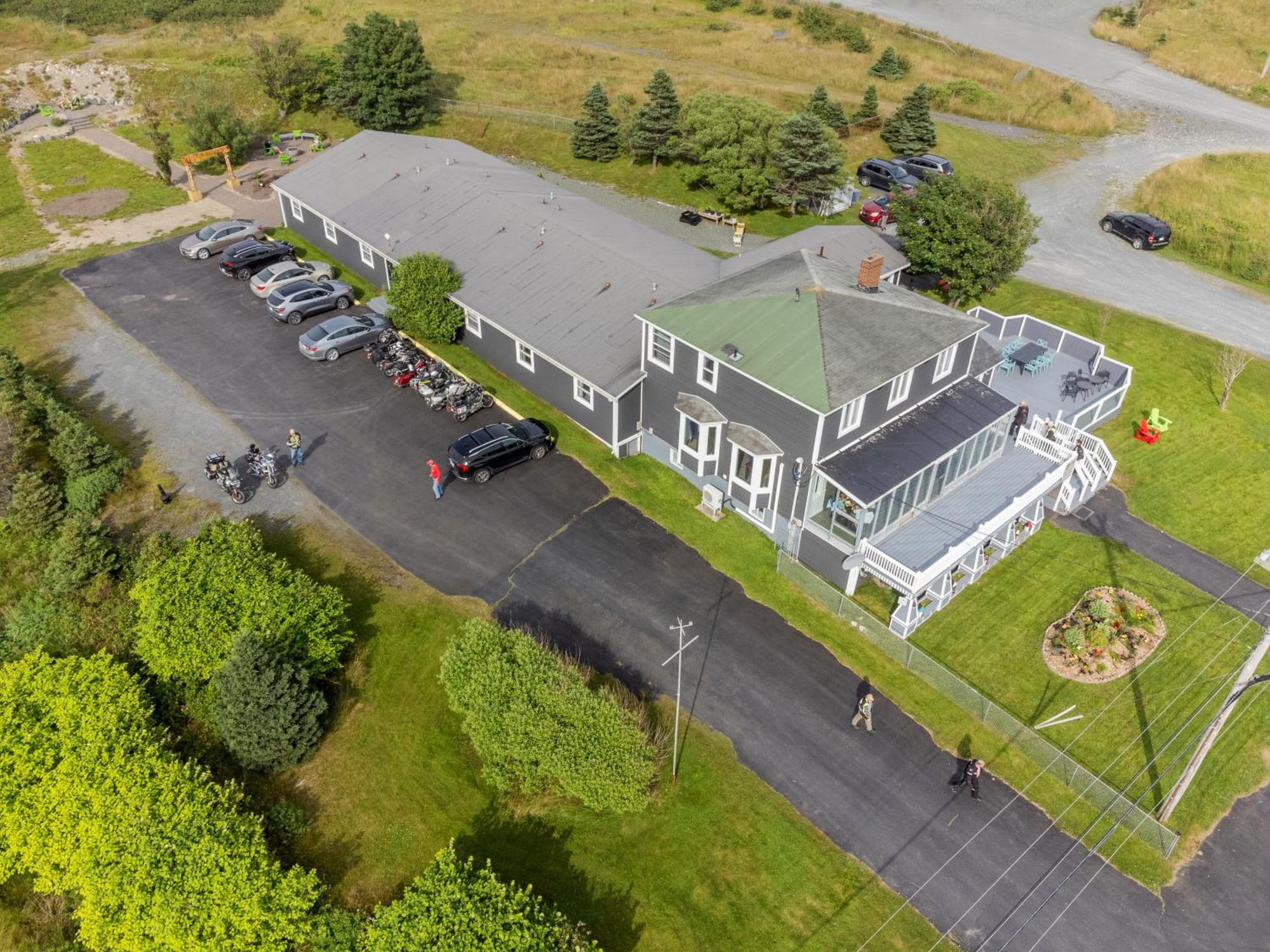 Trepassey Edge Of The Avalon Inn מראה חיצוני תמונה